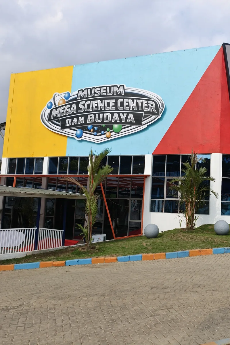 MMSC museum exterior (Museum Mega Science Center dan Budaya)