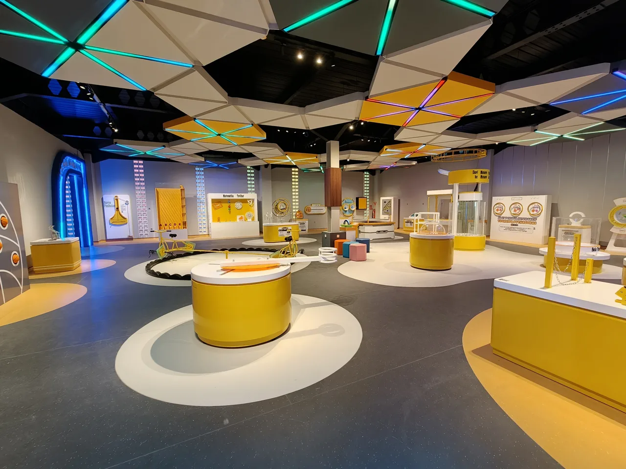 MMSC interactive zone, photographed on site